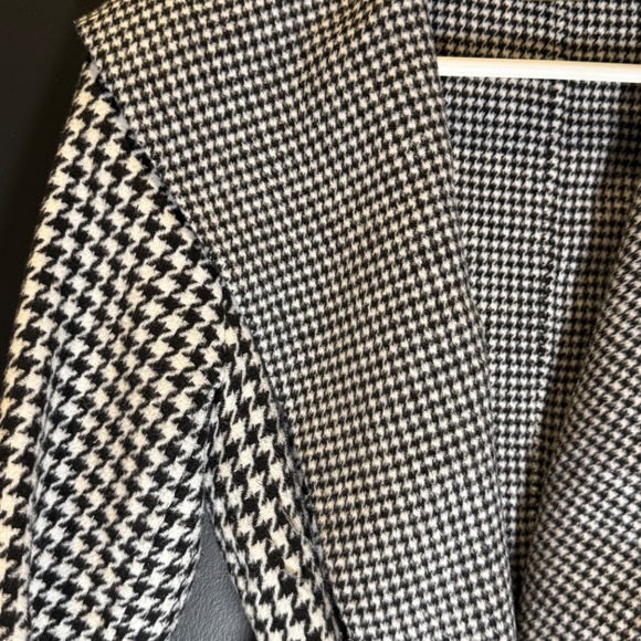 Ellie Tahari wrap Coat - Picture 3 of 5